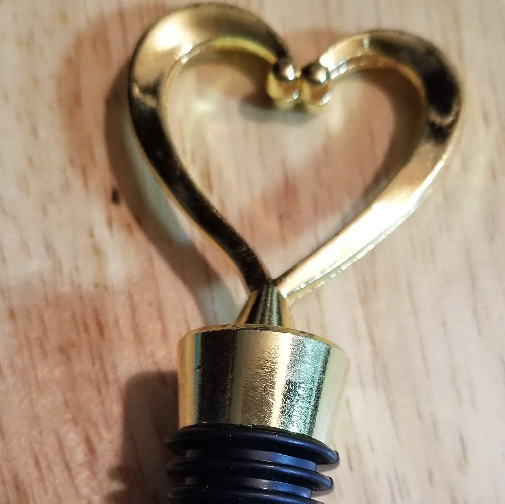 1 Gold Heart Wine Stopper